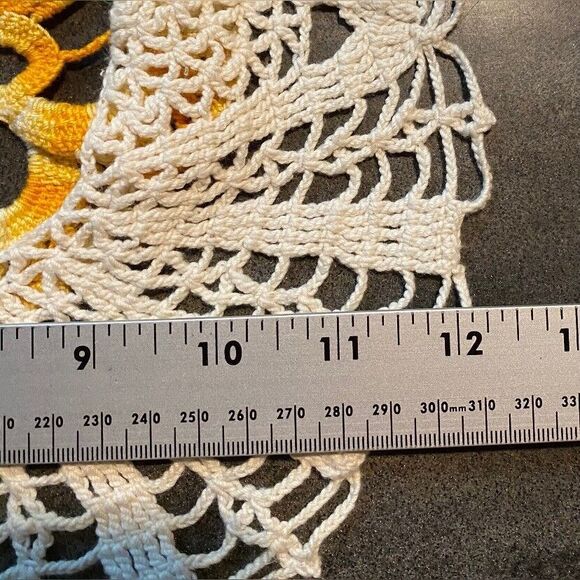 Vintage Hand Crocheted Doilie Table Runner Cream Oval  12” - Picture 2 of 2